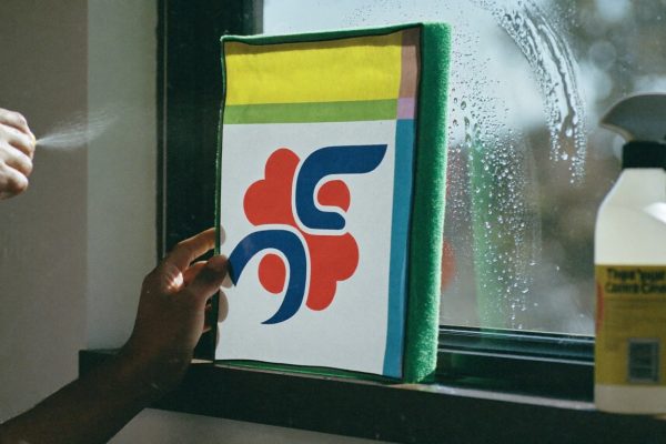 Poser un sticker sans bulles : la méthode pas à pas